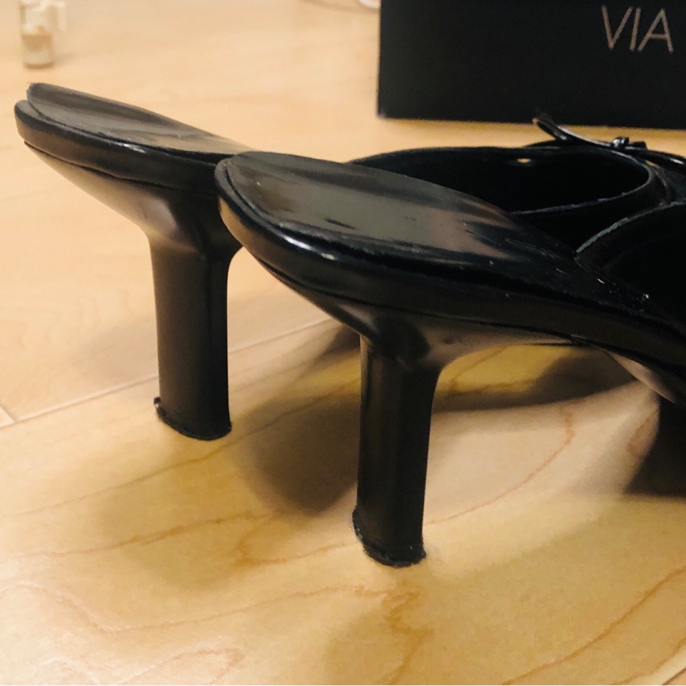 Via Spiga Elegant Black Women's Mules with Kitten Heels and Bow - Picture 7 of 14